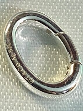 New Tiffany & Co oval clasping ring extender 925 Silver Rare retired